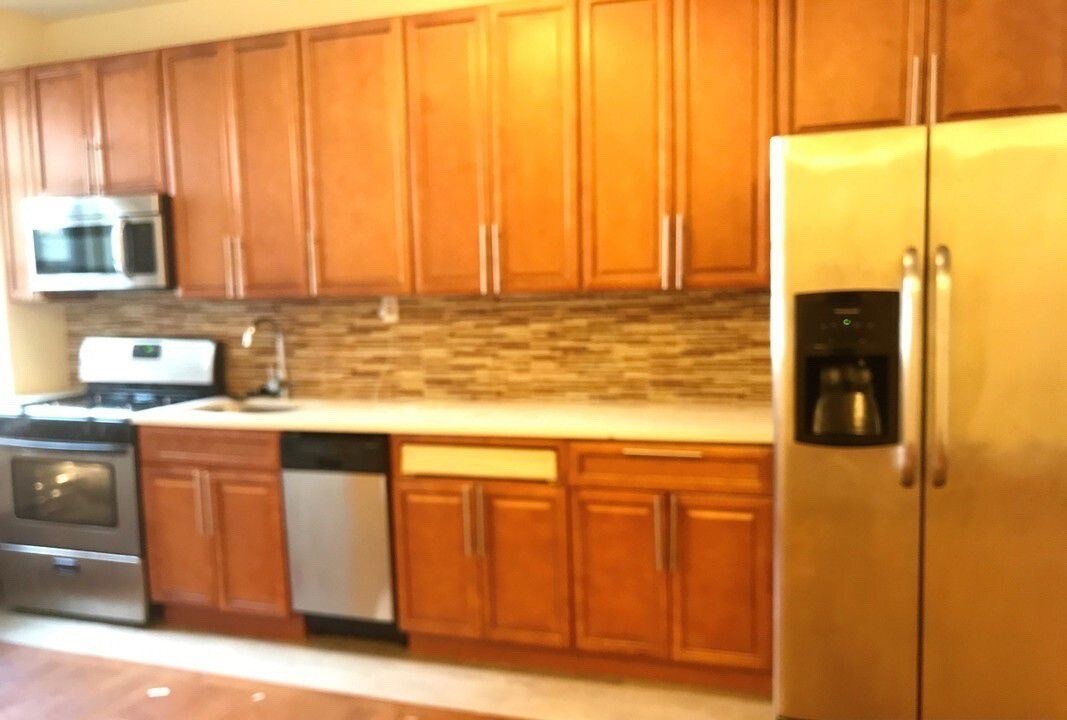 Foto principal - 75 E 21st St