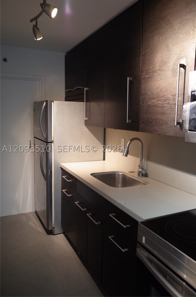 Foto del edificio - 1255 Collins Ave