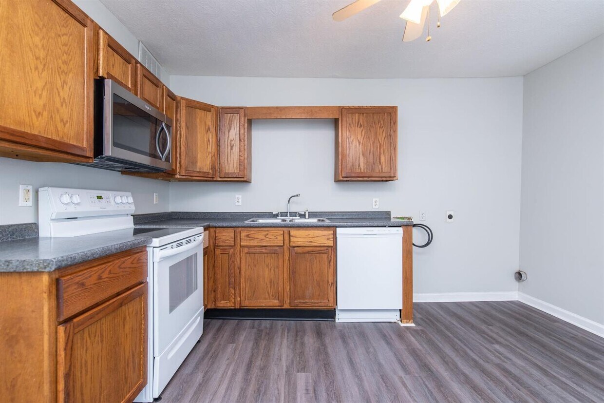 114 St Unit 1, Winchester, KY 40391 Room for Rent in