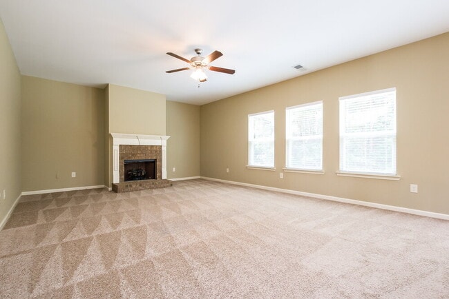 Building Photo - 248 Crescent Woode Dr