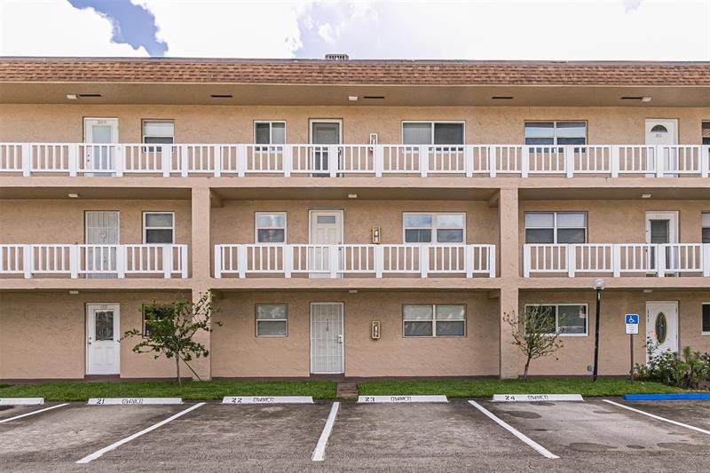Foto principal - 608 SW Natura Blvd