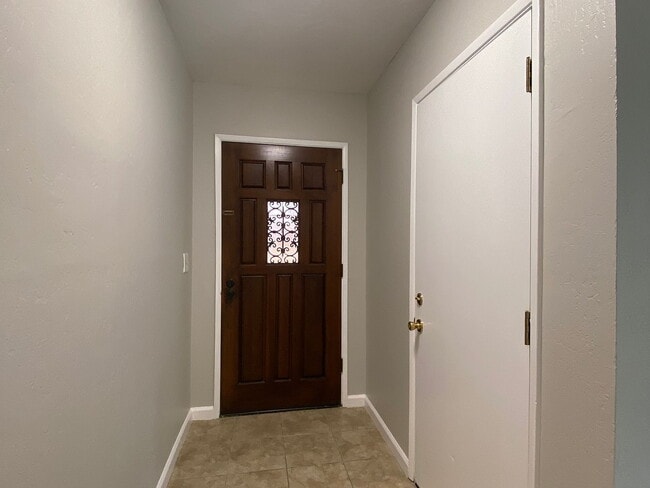 Building Photo - 5377 Sonoma Dr