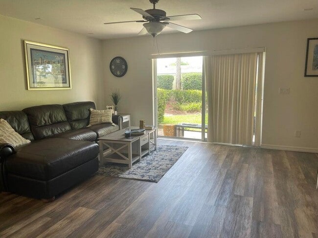 Building Photo - 22118 Majestic Woods Way