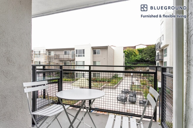 Building Photo - 28130 Peacock Ridge Dr