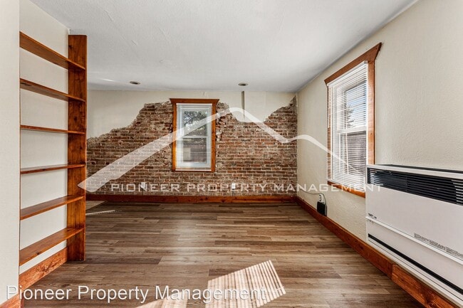 Building Photo - 1 br, 1 bath House - 2623 Lowell Blvd