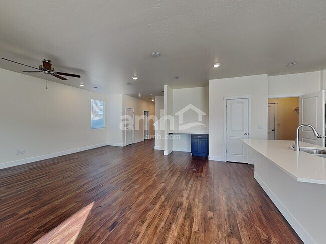 Foto del edificio - 6683 W Achievement St