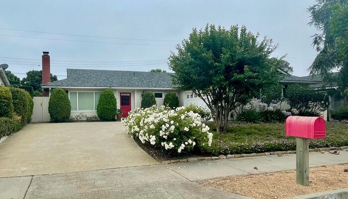 Foto principal - Carpinteria 3 Bedroom House - Available Au...