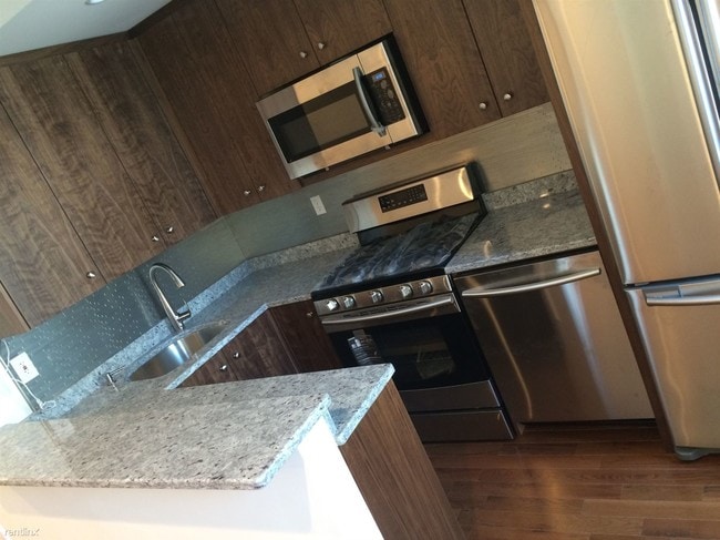 Building Photo - 6024 Menahan St