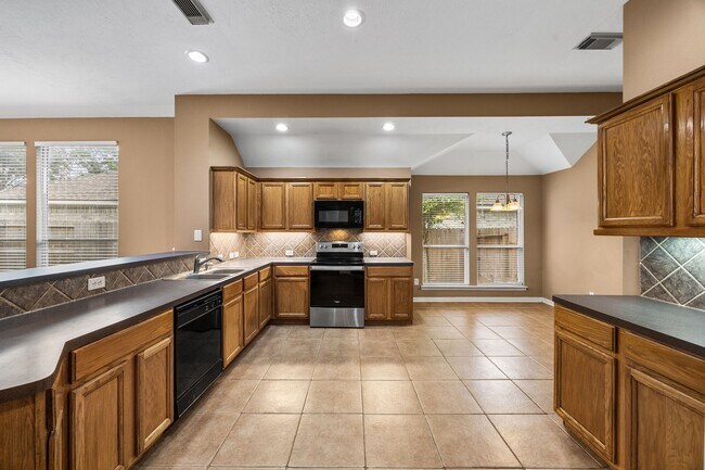 Foto del edificio - 7206 Hollow Field Ln