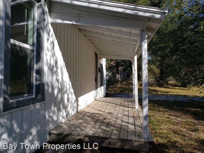 Building Photo - 2 br, 1 bath House - 337 N Park Ave