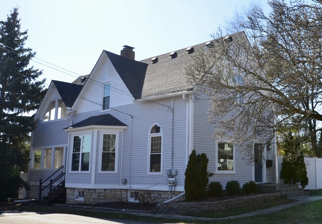 Side view of the building - 499 Anthony St