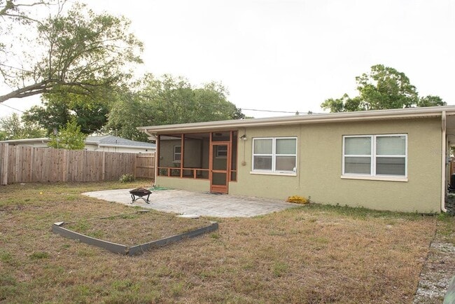 Building Photo - 4377 32nd Terrace N
