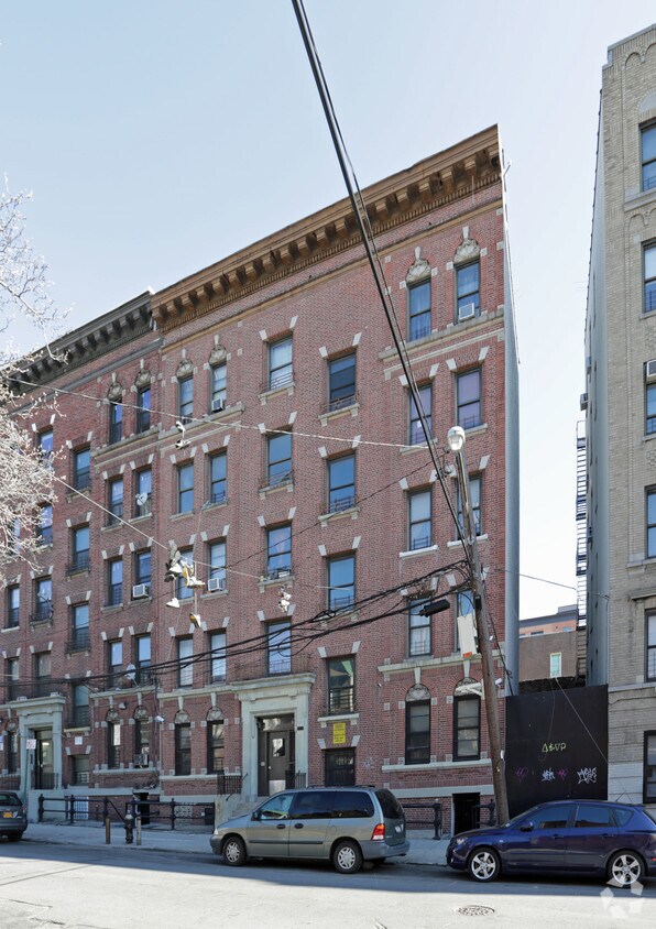 Building Photo - 357 E 193rd