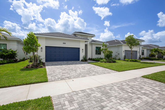 Building Photo - 5576 Captiva Ln