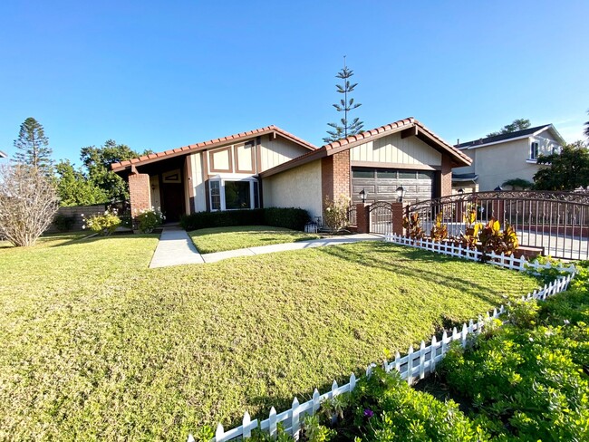 Foto del edificio - Single Story Home in Walnut Unified School...