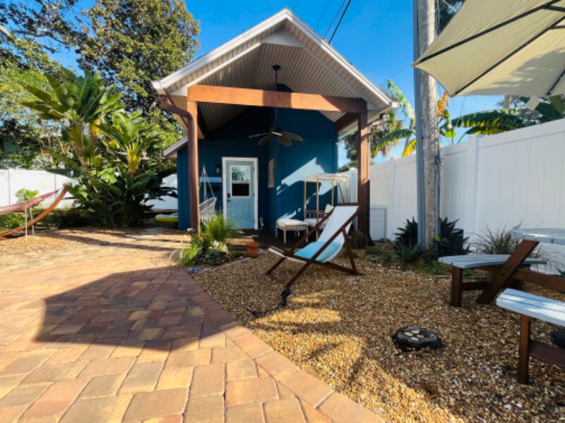 Primary Photo - 56 Plaza Dr
