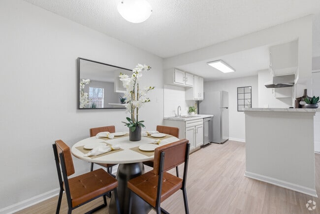 2BR, 1BA - 814SF - Kitchen/Dining Room - The Meadows