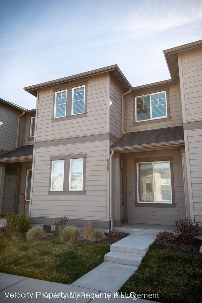 Building Photo - 3 br, 2.5 bath House - 2552 NE Purcell Blvd.