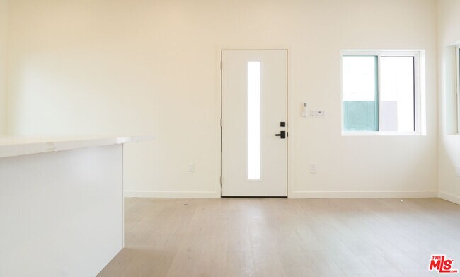 Foto del edificio - 1515 S Hayworth Ave