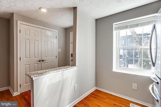 Foto del edificio - 1619 10th St S