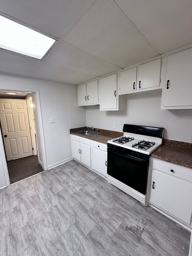 Foto principal - Quaint 2 Bedroom Single Family Home in York