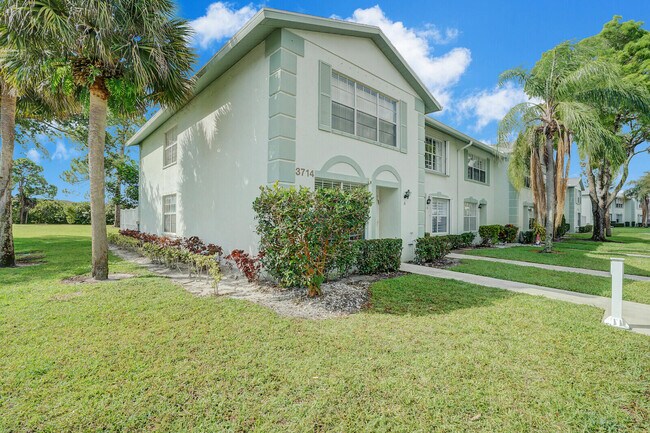 Foto del edificio - 3714 Savoy Ln