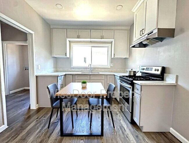 Foto del edificio - 155 W 43rd St