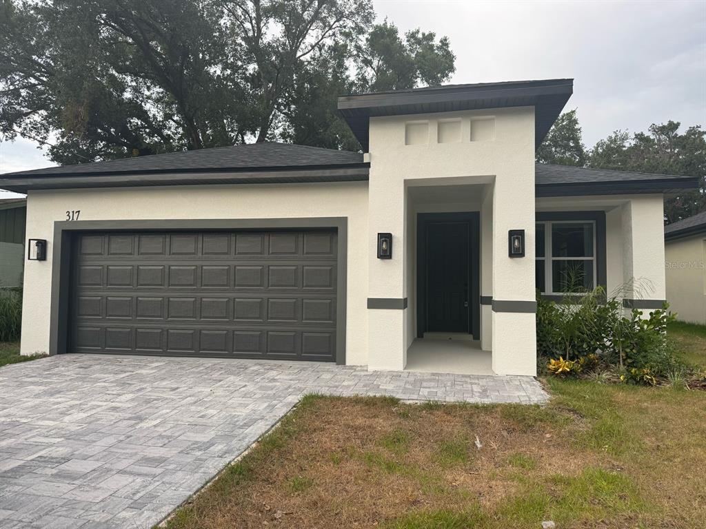 Foto principal - 317 Mandrake St
