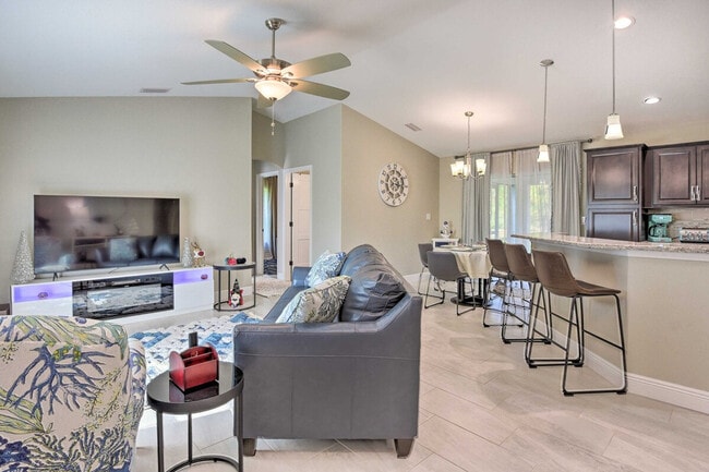 Building Photo - 2894 Maximo Rd