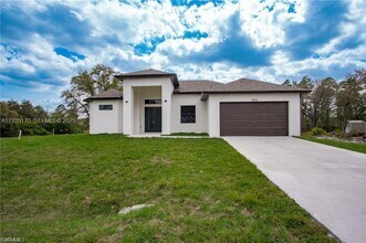 Building Photo - 1806 East 15th Street