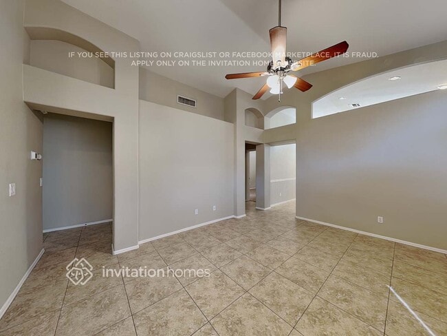 Building Photo - 4922 W Behrend Dr