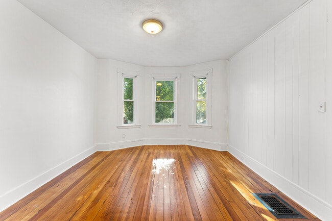 living room - 31 Cameron Ave