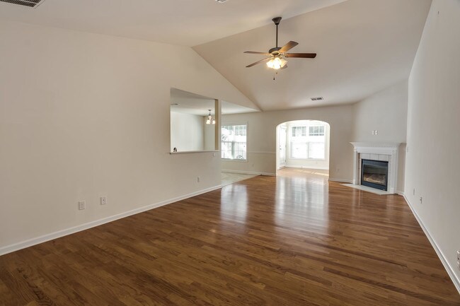 Building Photo - 1522 Langdon Village Dr
