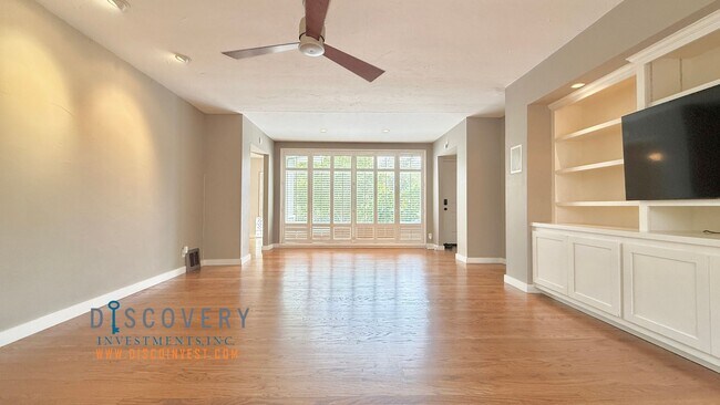 Building Photo - Chic Piedmont Pines home with Enclosed Yard