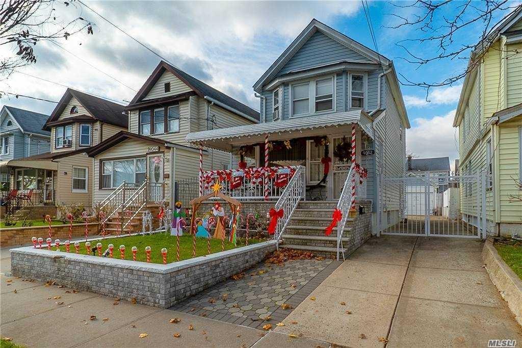 Foto principal - 90-42 209th St