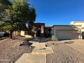 Building Photo - 3618 E Goldfinch Gate Ln