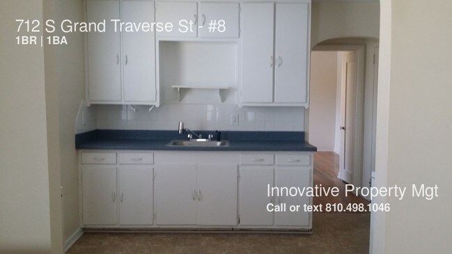 Building Photo - 712 S Grand Traverse St