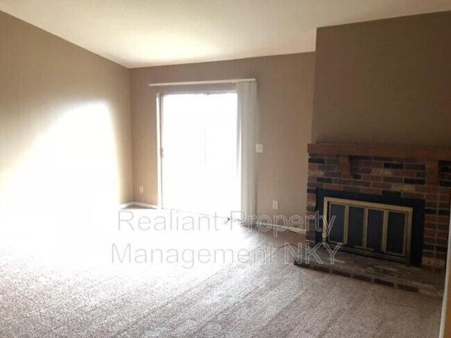 Building Photo - 212 Highland Trce