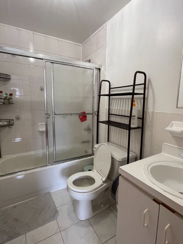 Foto del edificio - 93-18 170th St