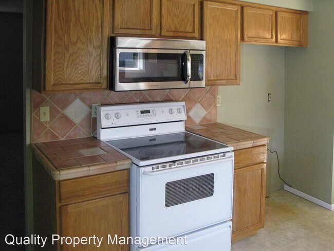 Building Photo - 3 br, 2.5 bath House - 400 Greenbrae Drive
