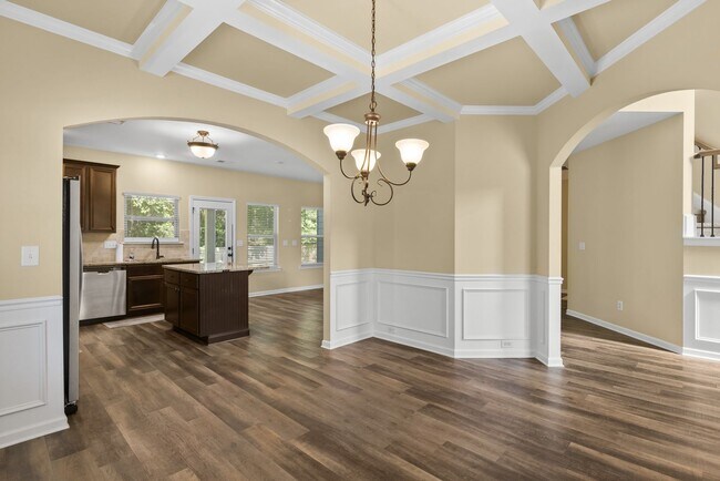 Foto del edificio - Spacious 5BR Home with Huge Fenced Backyard in The Reserve at Wyndham Gates!