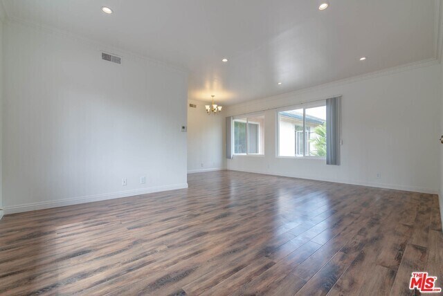 Foto del edificio - 1060 S Stanley Ave