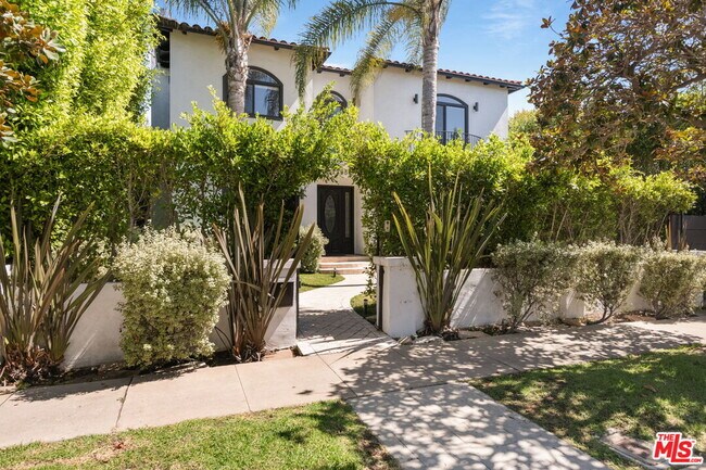 Foto del edificio - 2056 Kerwood Ave