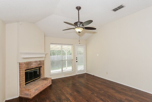 Foto del edificio - 5903 Fawn Meadow Trail