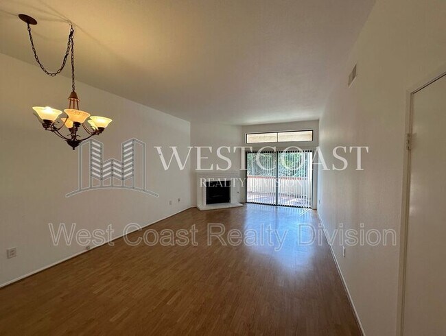 Foto del edificio - 2823 Andover Ave