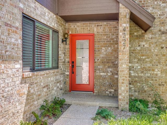 Building Photo - 4227 Brook Tree Dr