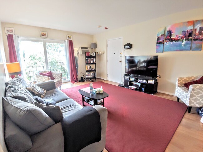 Building Photo - 180 Mountain Ave