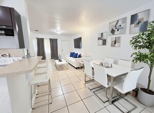 Building Photo - 3041 NW 52nd St