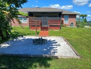 Building Photo - 2613 39th St SW