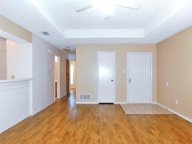Foto del edificio - 8835 Camfield Wy